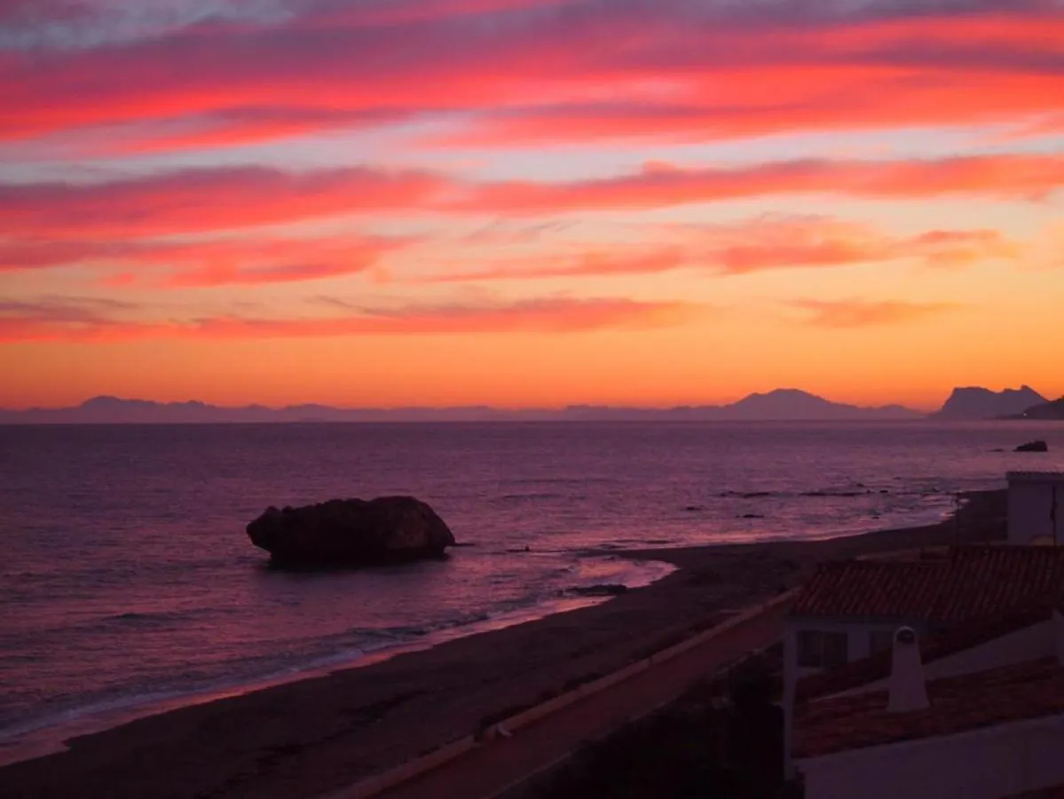 Stunning Unobstructed 180 Degree Sea View Apartment With 100 Square Meters Terrace - Costa Del Sol - אסטפונה ספרד